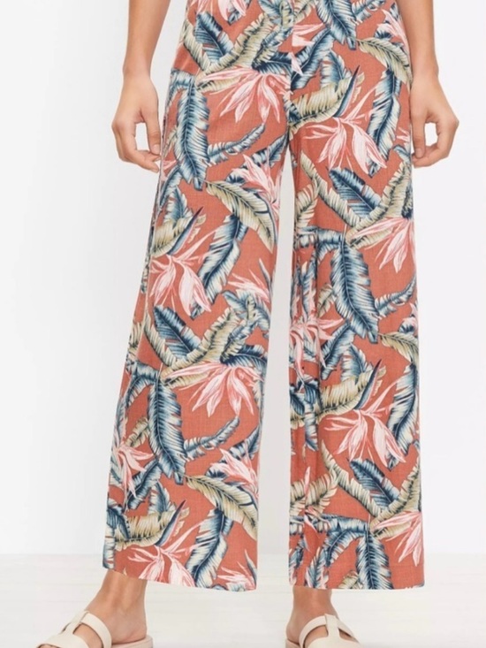 LOFT Pants - LOFT Tropical Print Wide leg linen blend pant with Blue Leaf Accents